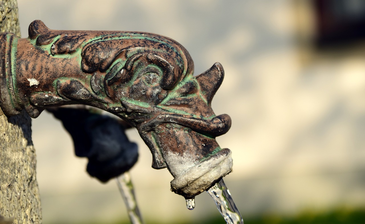 How to Create a DIY Eco-Friendly Water Fountain